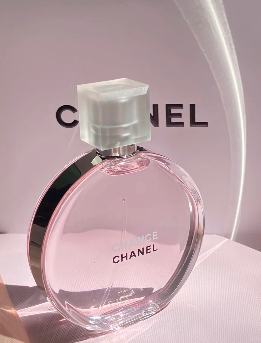 11ebc8ee-de7a-48a8-8330-3ccf7969d677 Chanel Chance Eau Tendre Citrus Floral EDT Spray Perfume - Image 1