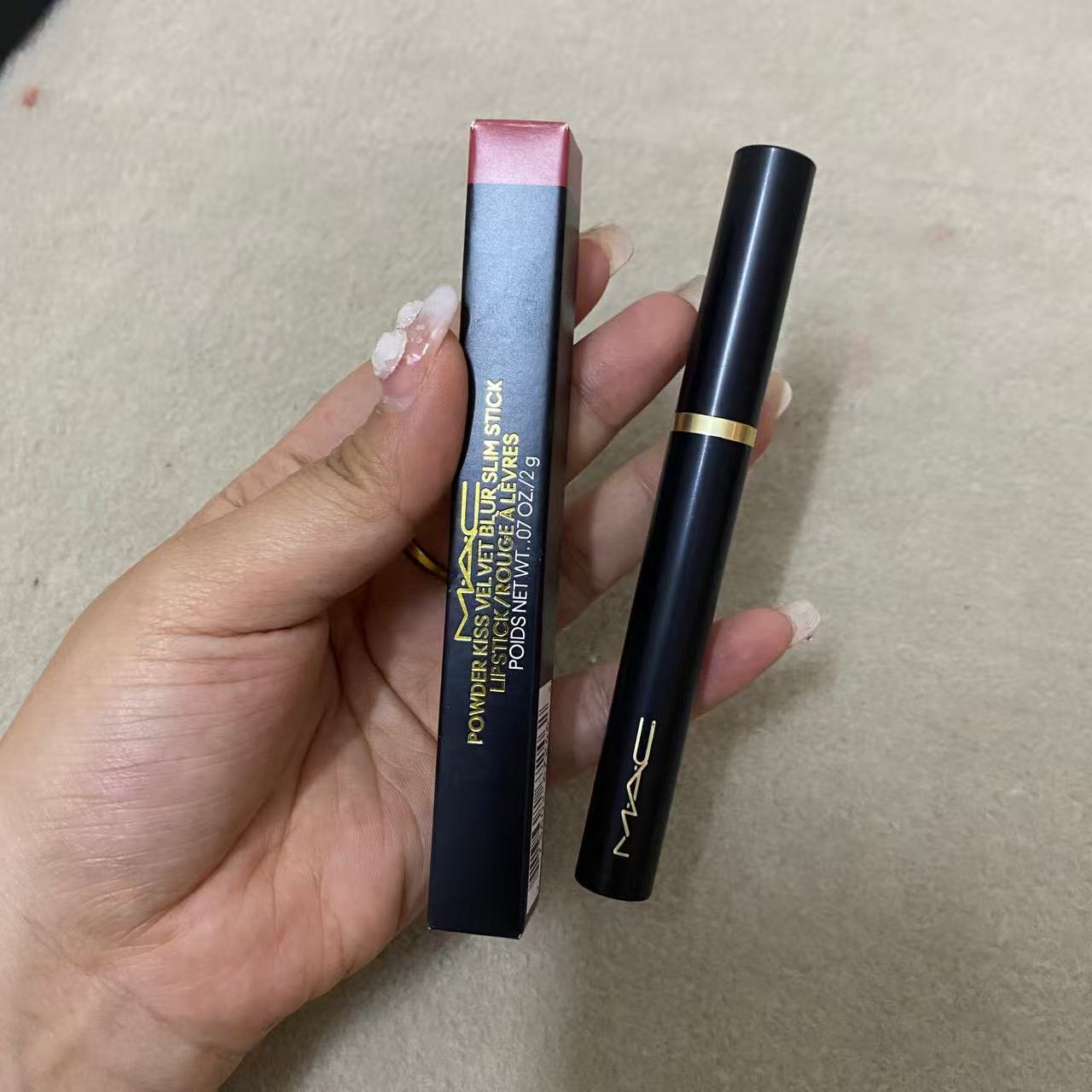 MAC魔杖1 MAC #893 Sweet Cinnamon Black Magic Wand Lipstick 2g Warm Orange Cinnamon Brightens Skin Tone Everyday Commuting - Image 1